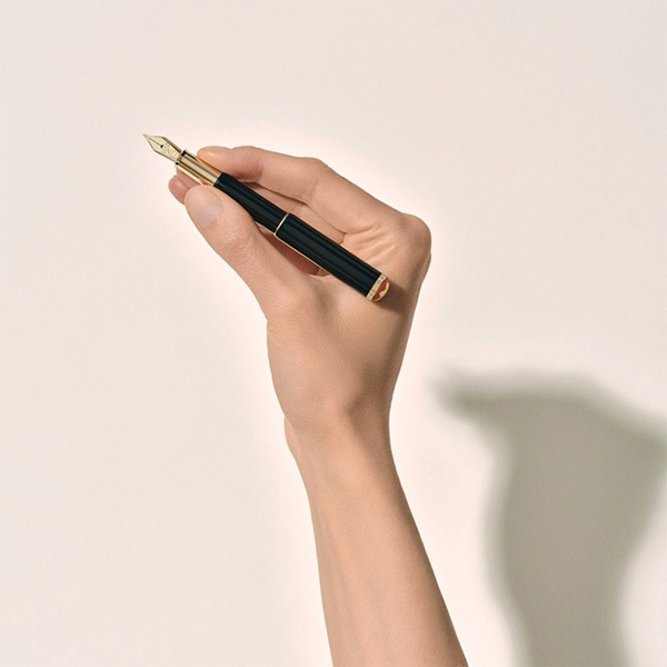 モンブラン ヘリテイジ ルージュ エ ノワール 