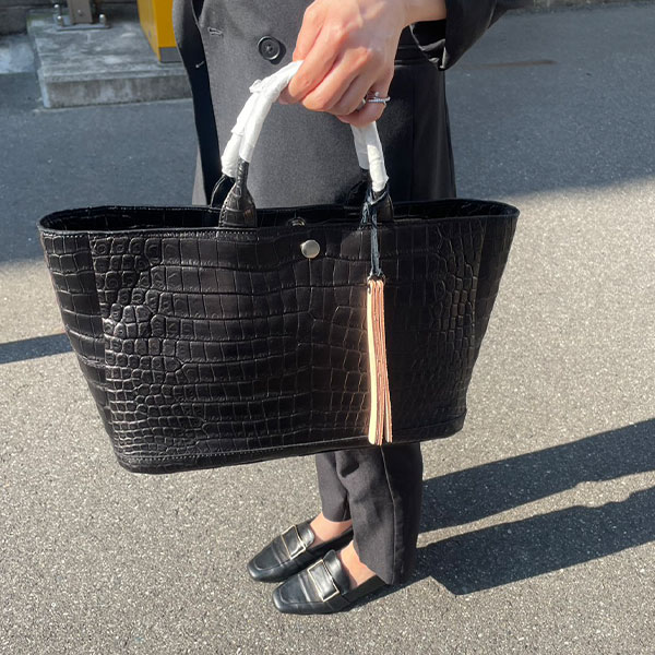 special tote black | TOMIYA(トミヤ)-Omotecho Style Store byTOMIYA
